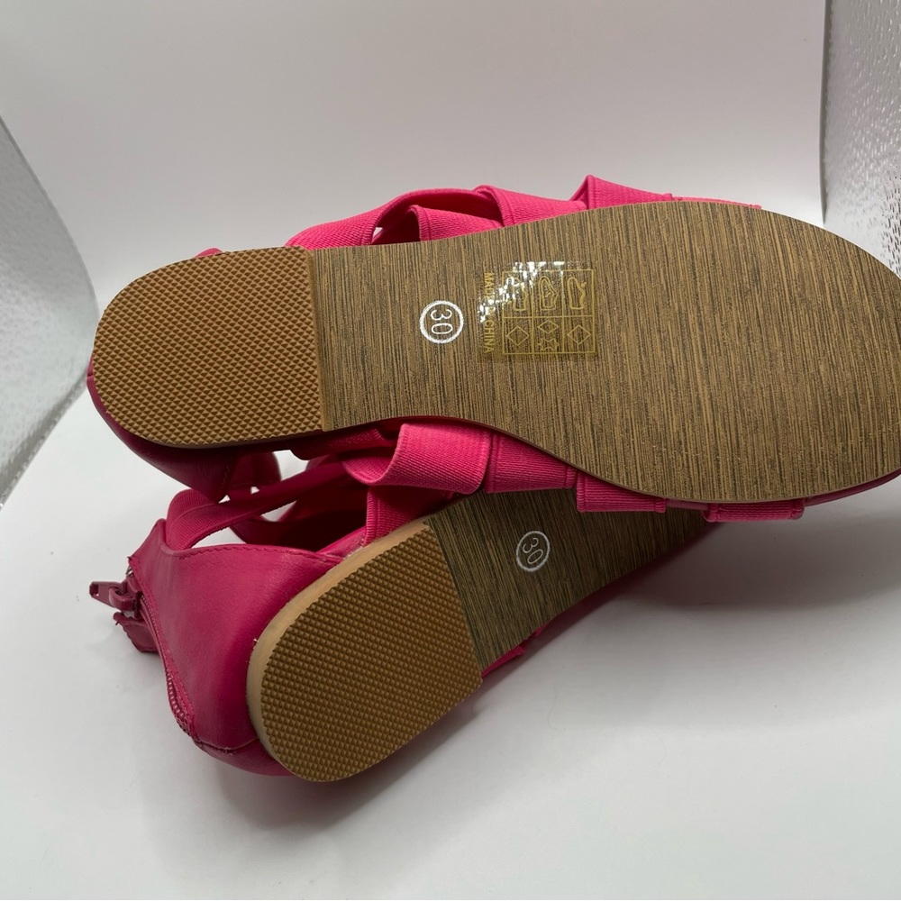 Girls Donald Pliner Jrs Pink Strappy Sandals, EU 30, US 12, Paola Style - Picture 3 of 5